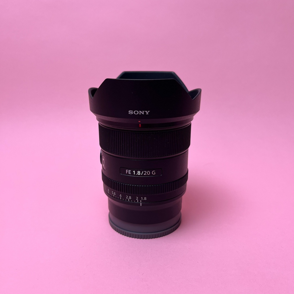 Sony FE 20mm f/1.8 G lens