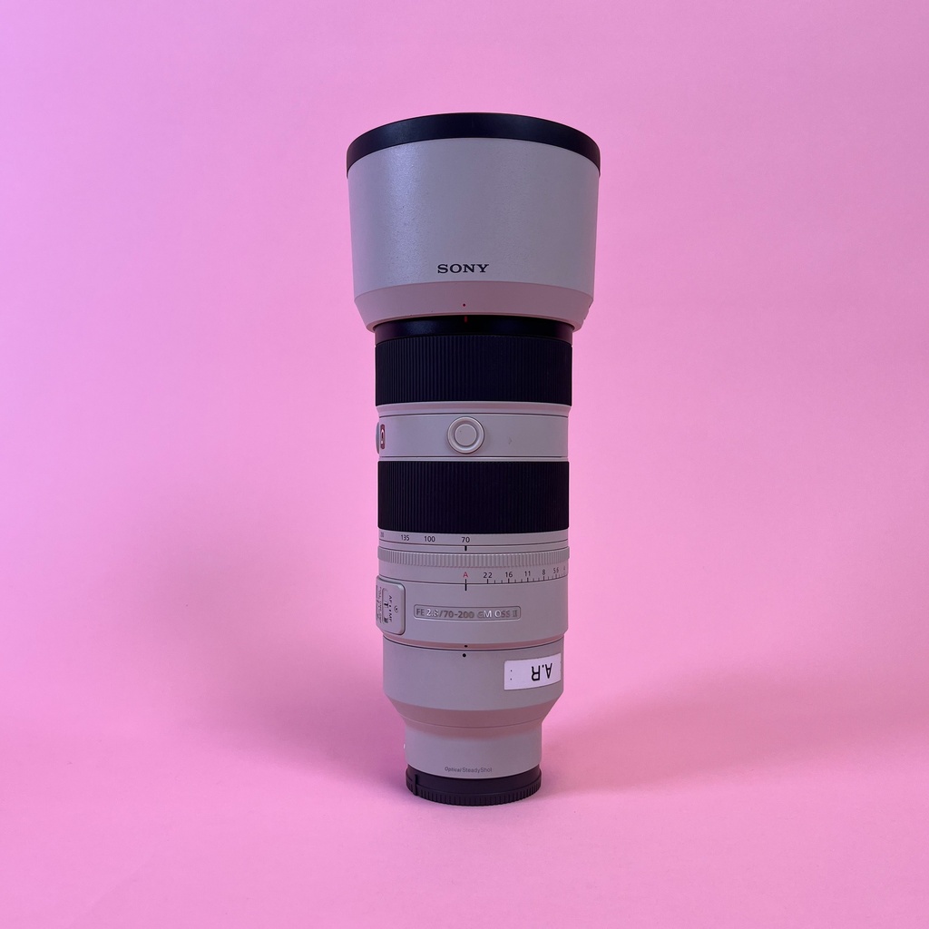 Sony FE 2.8/70-200 GM OSS zoom lens